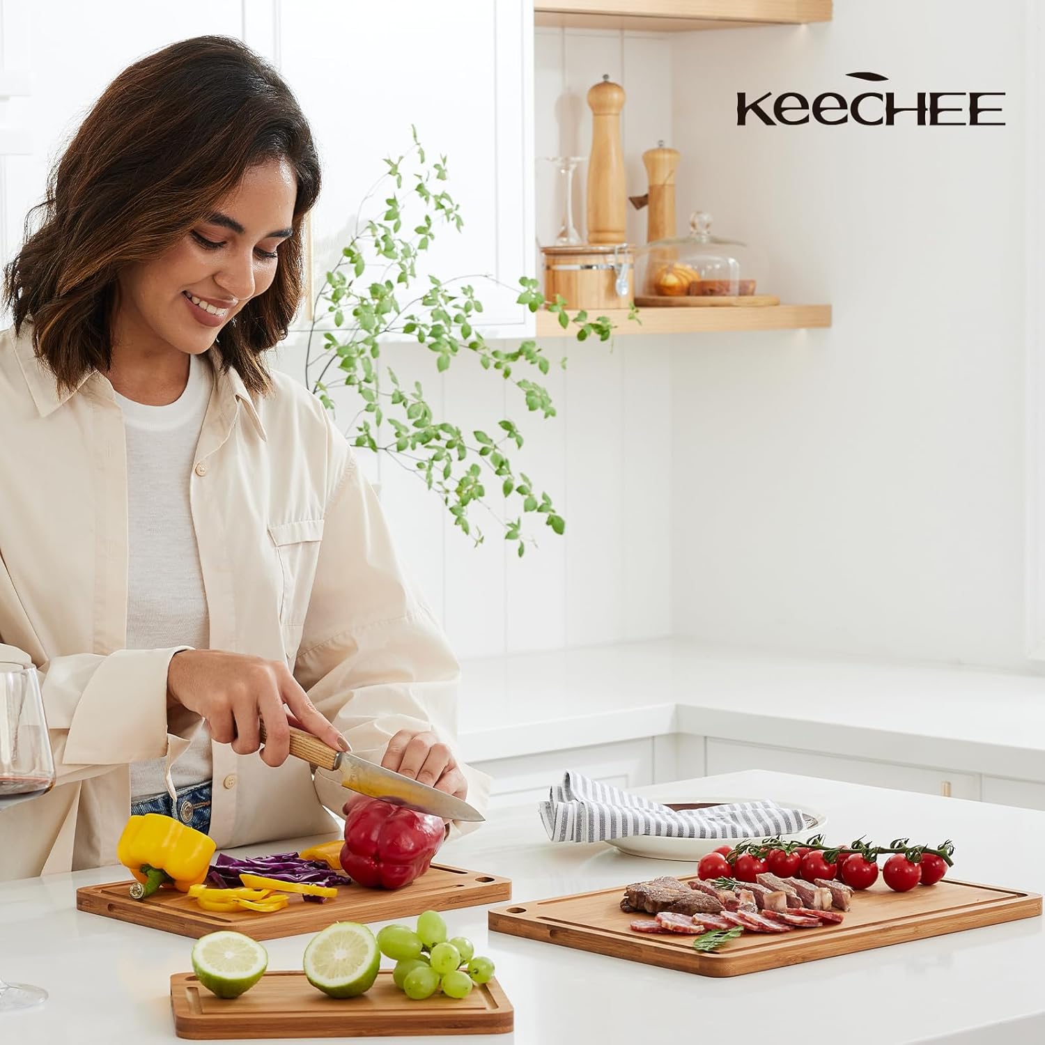 Bamboo Cutting Board, Durable Wood Cutting Boards for Kitchen with Deep Juice Grooves & Built-In Handles, Ideal Charcuterie & Chopping for Meat, Vegetables and Fruits Ideal Kitchen Gifts